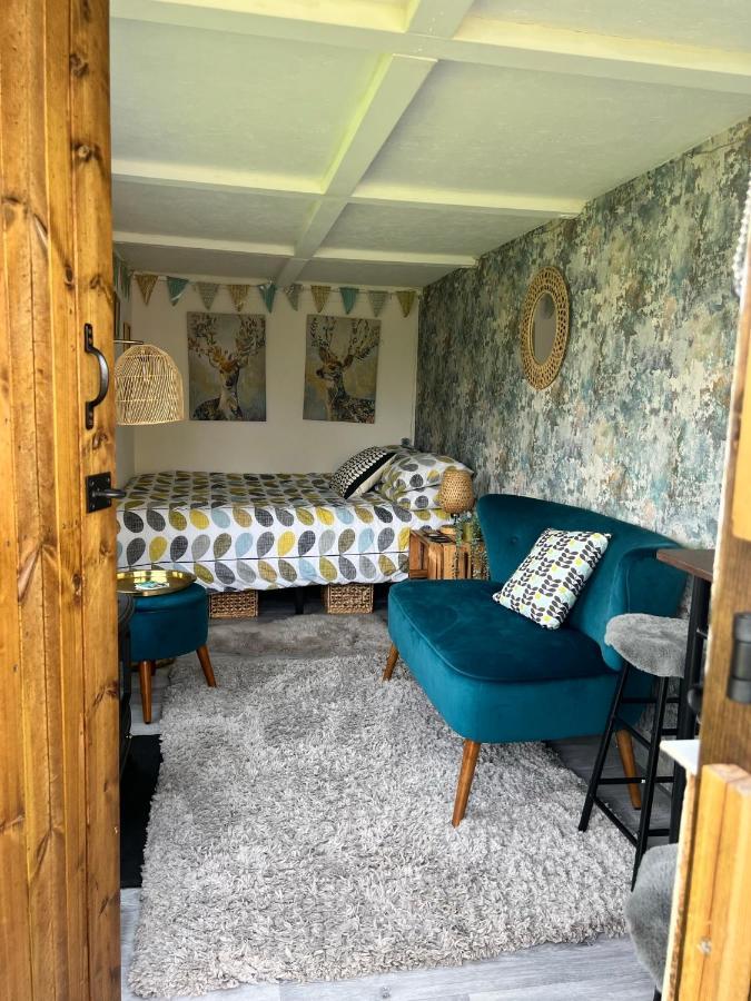 Bothy Hut Hotel Tring Exterior foto